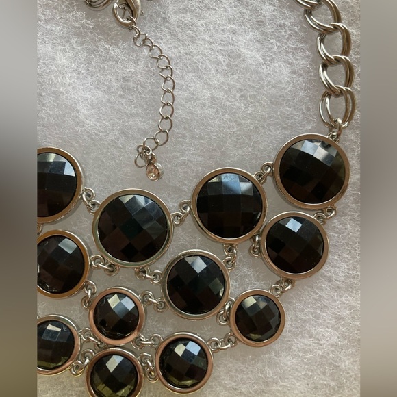 Beautiful Lia Sophia Statement Necklace - Picture 7 of 9